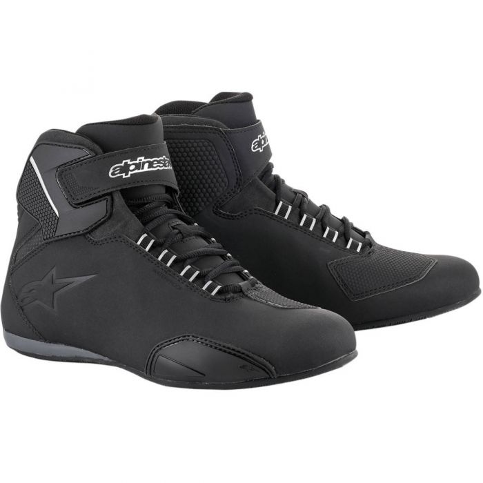 womens biker boots canada