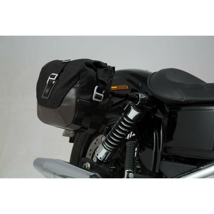 SWMotech Legend Gear Saddlebags BC.HTA.18.791.20000 Harley